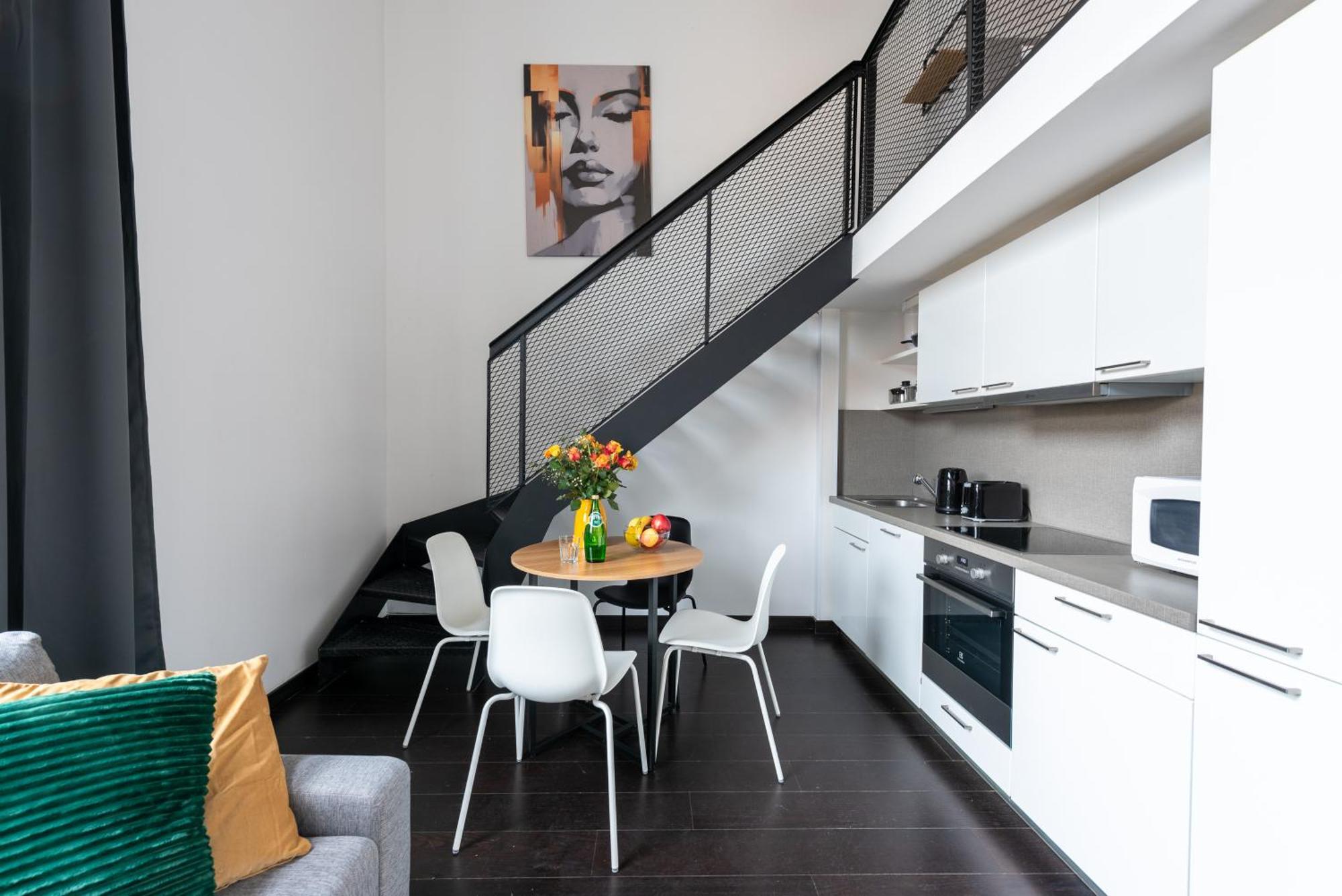 Lägenhet Loft Spacious In Prag