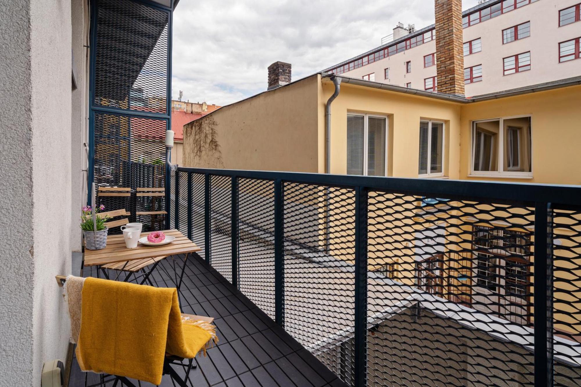 Lägenhet Loft Spacious In Prag